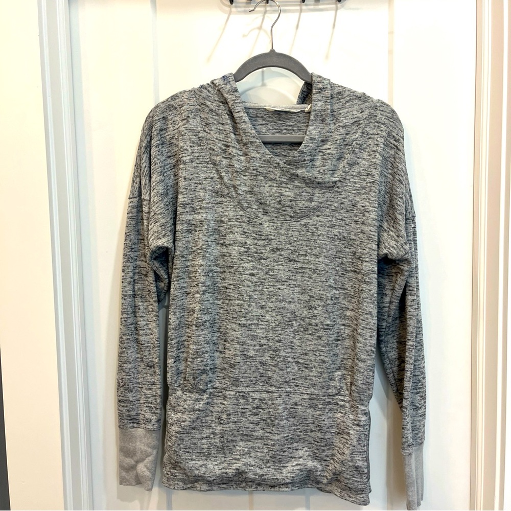 ATHLETA Women’s Heather Gray‎ Hooded Pullover Kangaroo Pocket Size Medium